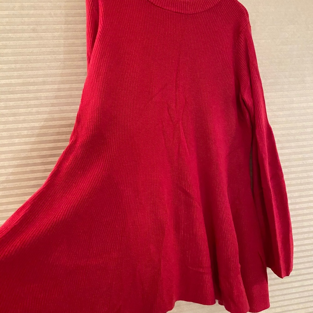 Magenta knit mock turtleneck with bell sleeves - Picture 3 of 4